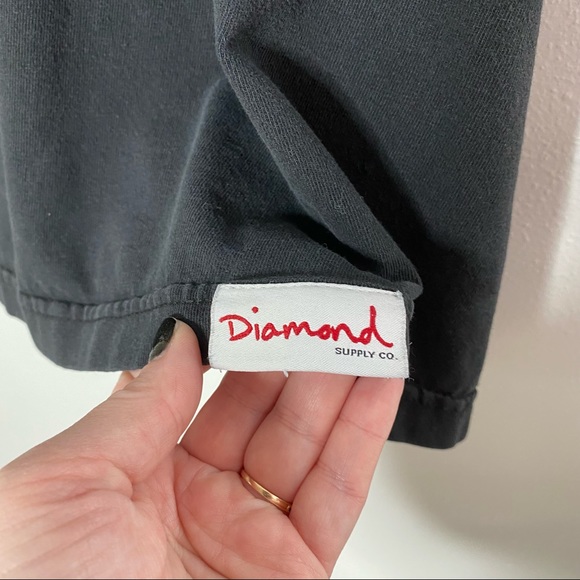 Diamond perfume bottle graphic tee shirt L - Picture 8 of 9